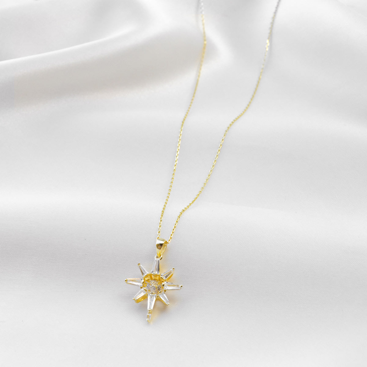 Made of Stars - Dancing Crystal Star Necklace Gift Set