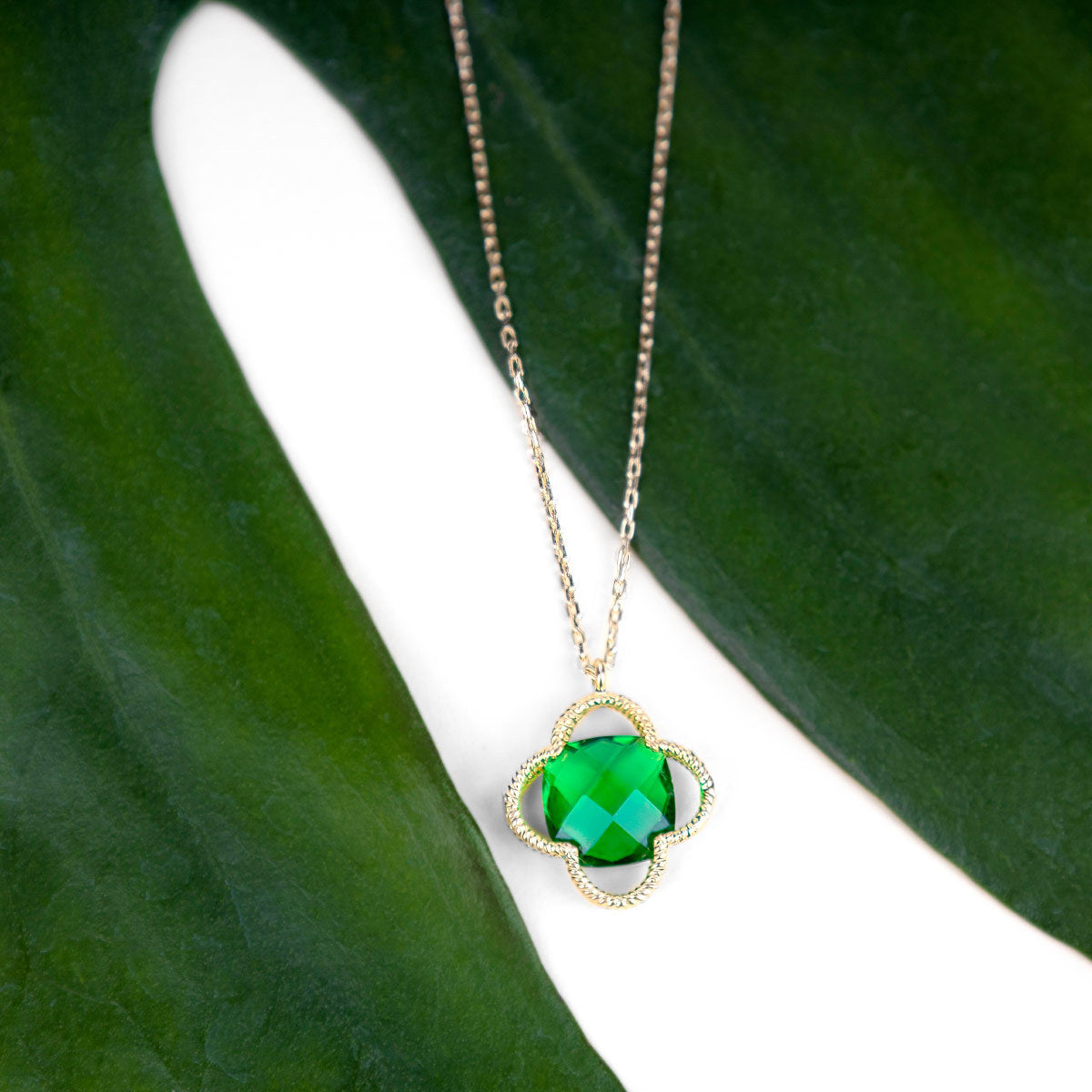 Dolce Vita Crystal Pendant Necklace (Small)