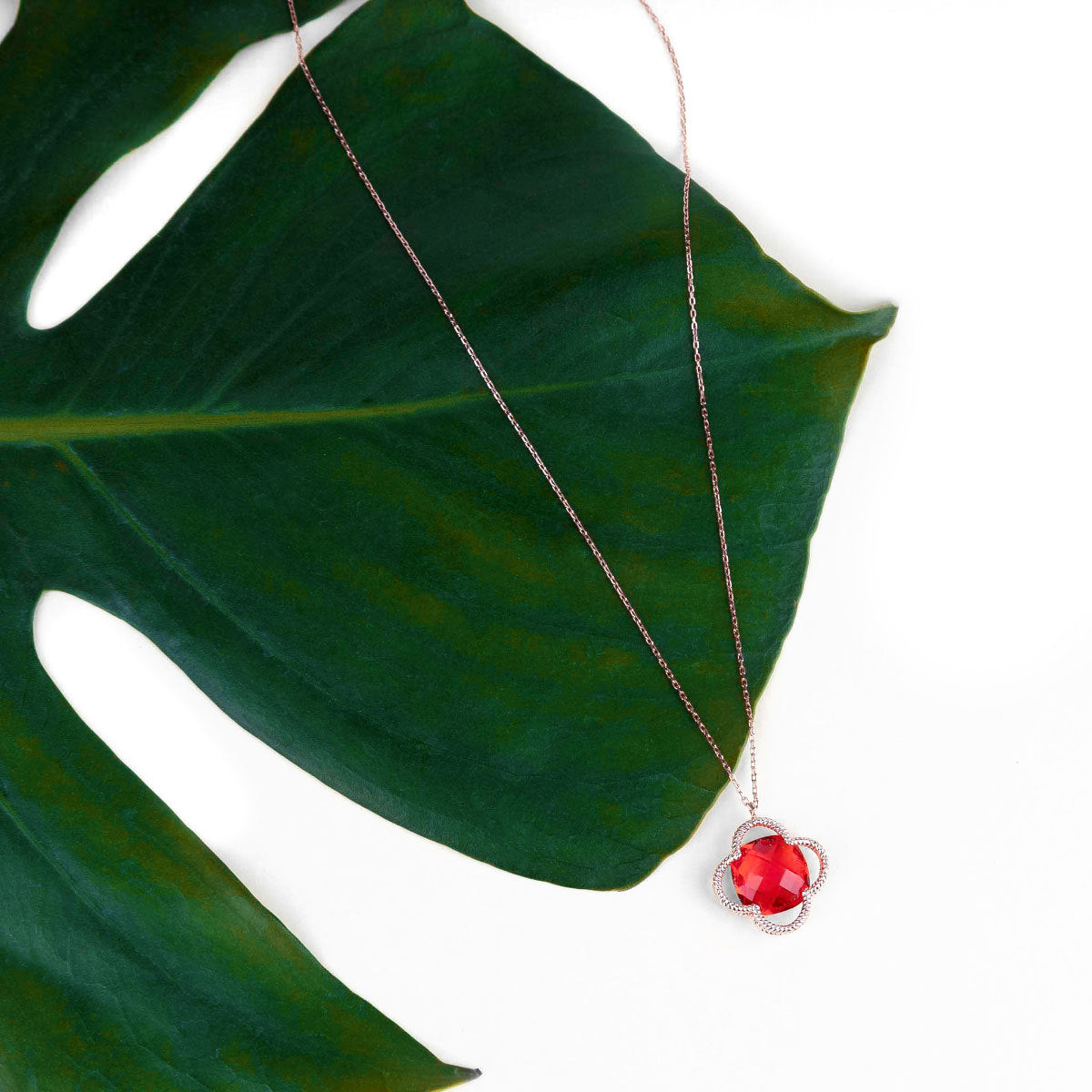 Dolce Vita Crystal Pendant Necklace (Large)