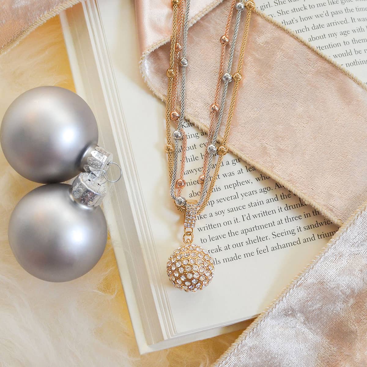 Magic in a Box - Gold Ball Pendant Necklace Gift Set
