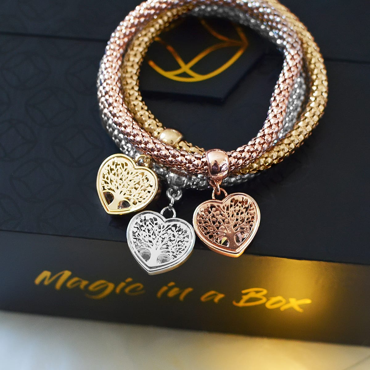 Magic in a Box - Tree of Life Heart Edition Charm Bracelets Gift Set