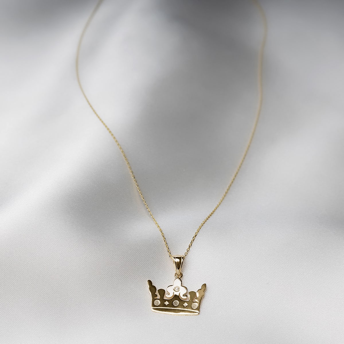 To My Badass Mom - Solid Gold Crown Necklace Gift Set