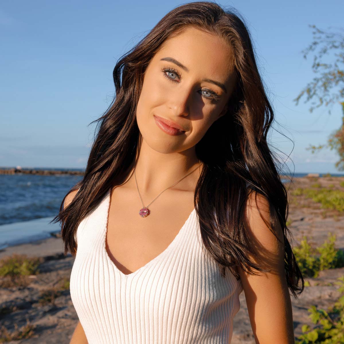 Rose Gold Magnetic Clover Hearts Necklace