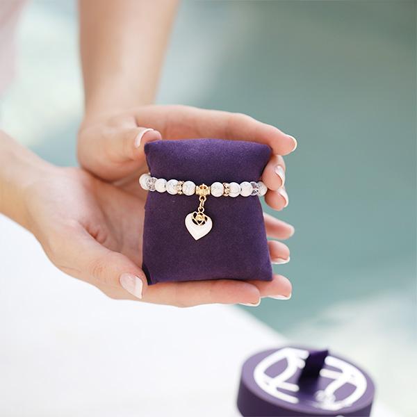 Aphrodites Window Box - White Rose Beaded Bracelet