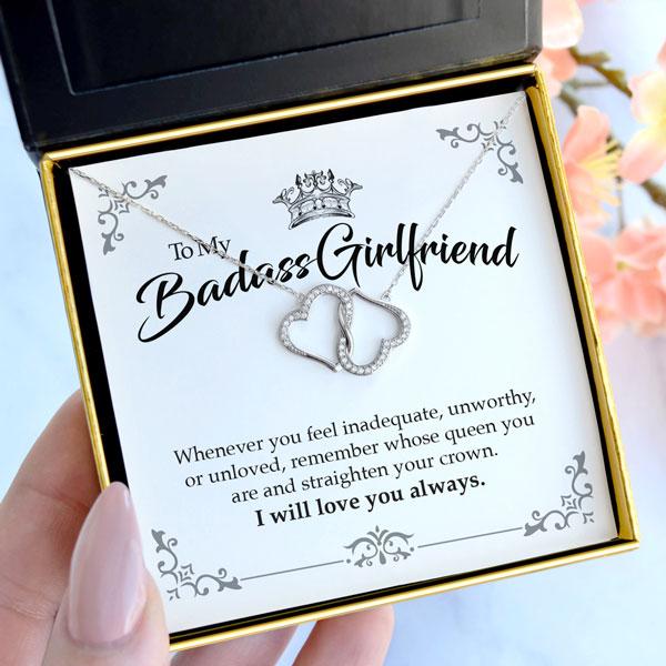 Girlfriend Baddie Crown Necklace Gift Set