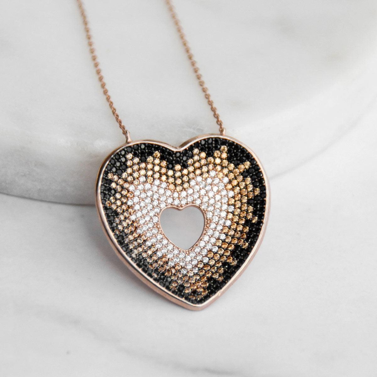 To My Wife, I Want to Hold Your Hand (Gold Card) - Black Crystal Heart Necklace Gift Set