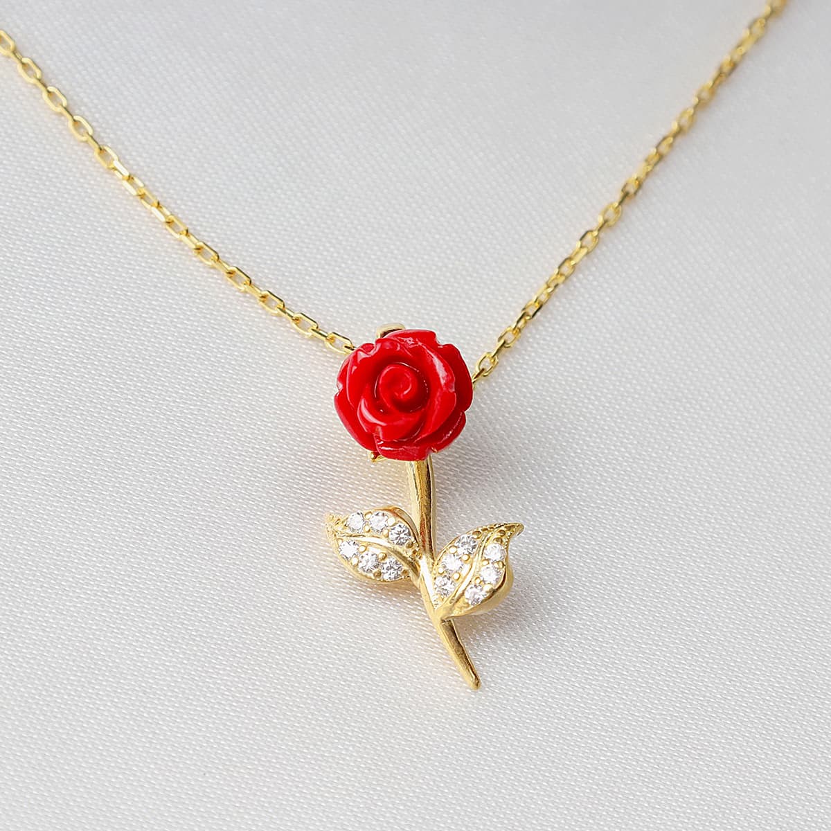 Red Rose Pendant Necklace