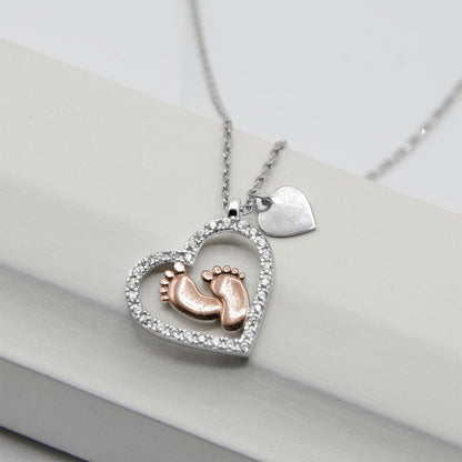 Para Mi Mama -  Baby Feet Heart Pendant Necklace Gift Set